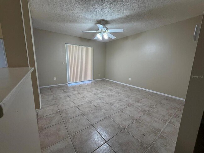 Building Photo - 4240 Pershing Pointe Pl