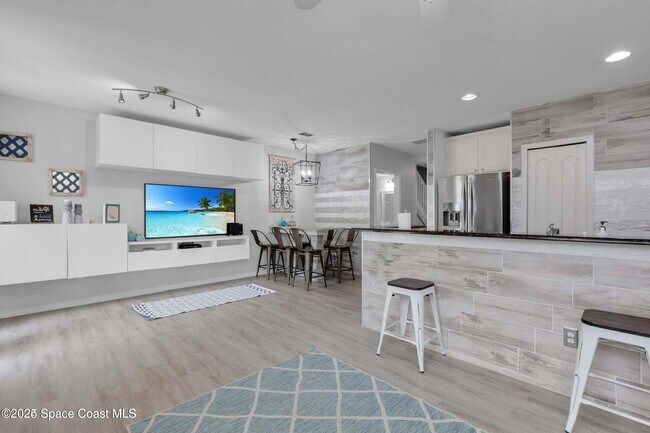 Building Photo - 3156 Via Palma Ln