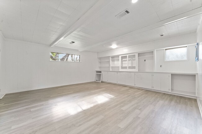 Building Photo - Welcome to a Home Full of Character and Co...