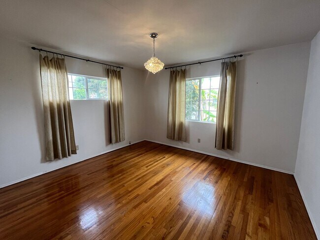 Building Photo - A Feel-Good Home Amongst Leafy Serenity ~ ...