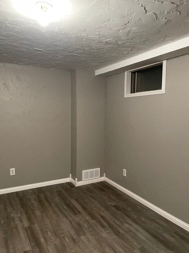 Building Photo - 1713 Lodge St