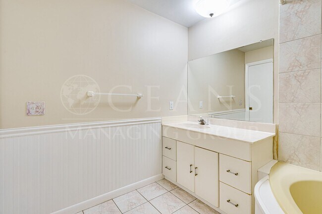 Building Photo - Charming 3-Bedroom Home in Port Orange for Rent!