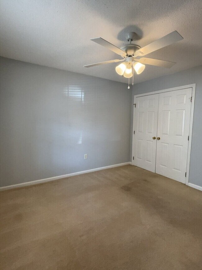 Building Photo - 157 Egret Run Ln