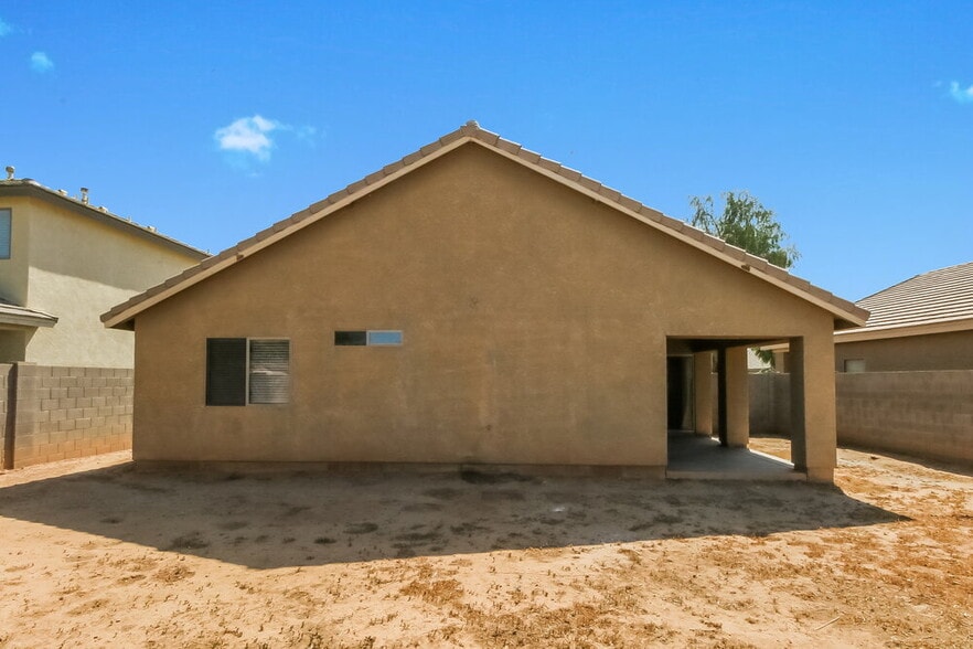 Building Photo - 1604 S 80th Ln