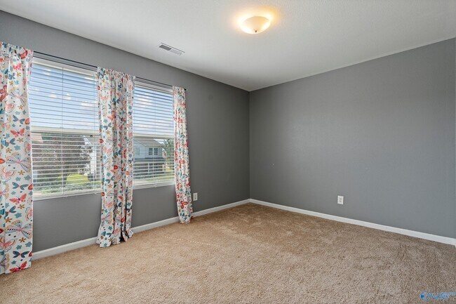 Building Photo - 29943 Brentshire Dr