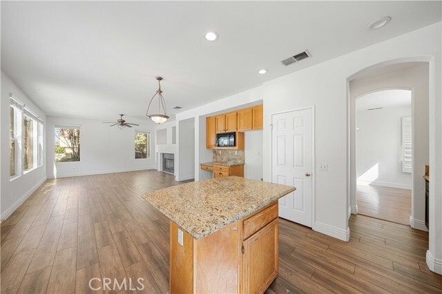 Building Photo - 16190 Vermeer Dr