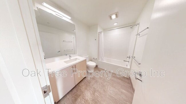 Building Photo - 532 Union St