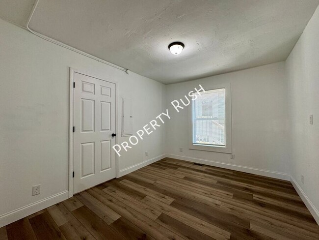 Building Photo - 4529 Balcomb St
