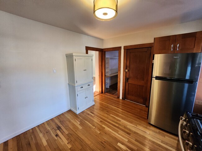 Building Photo - 76 Dudley St