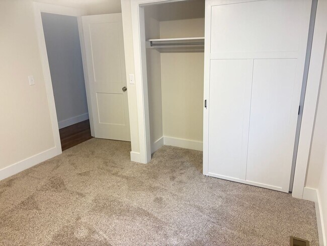 Building Photo - Newly Remodeled 4 Bedroom by Electric Works