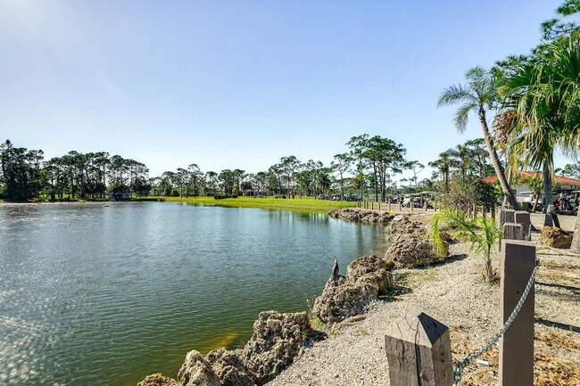 Building Photo - 4149 Via Aragon