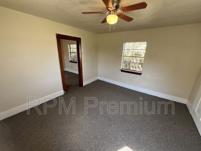 Building Photo - 13363 Sunshine Rd