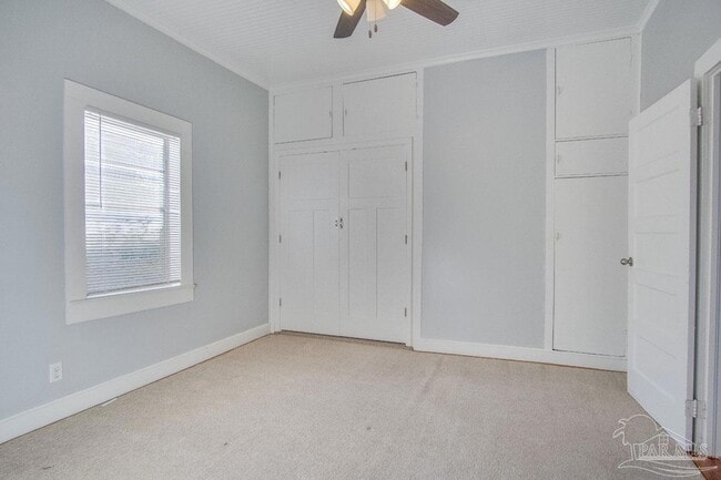 Building Photo - 618 N B St