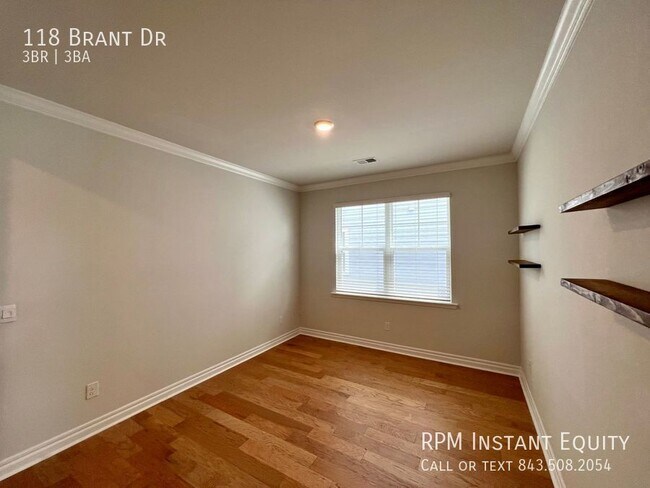 Building Photo - 118 Brant Dr