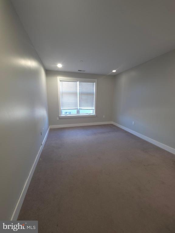 Building Photo - 3925 Haverford Ave