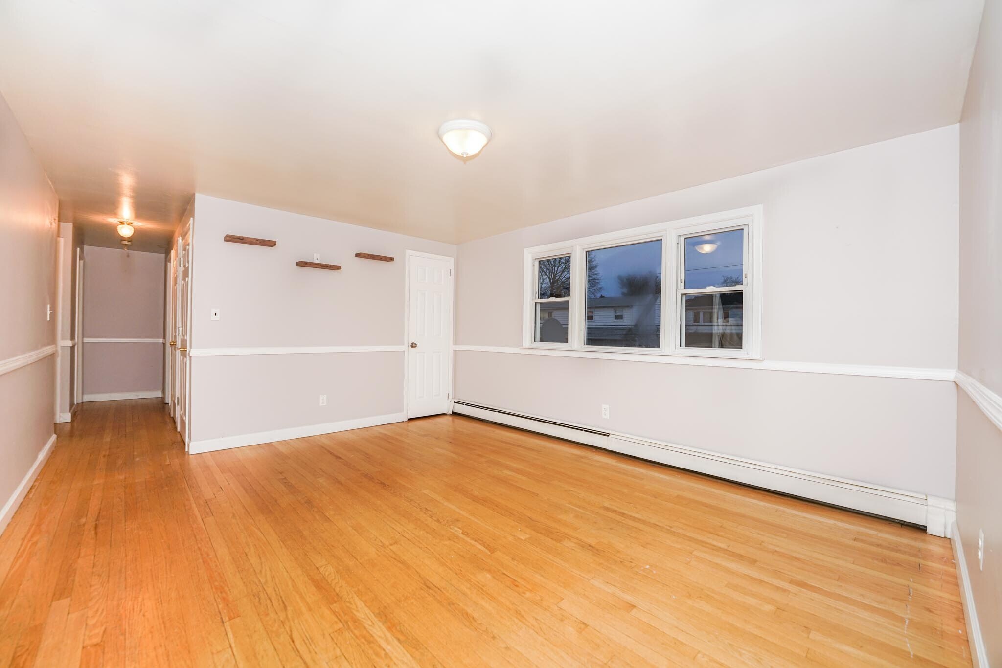Living room - 142 Maple Ave
