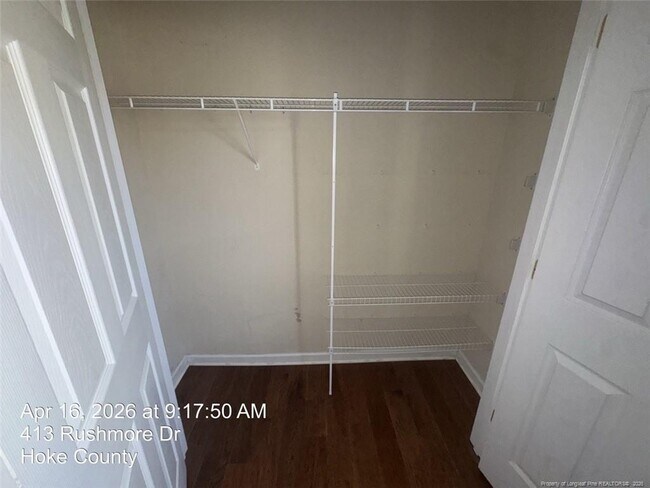 Building Photo - 413 Rushmore Ct