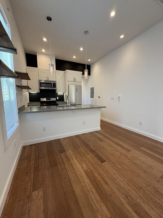 Building Photo - 1134 Foothill Blvd