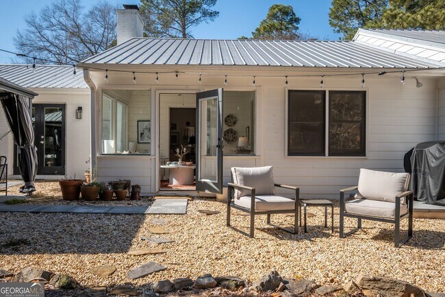 Building Photo - 119 Fortson Cir