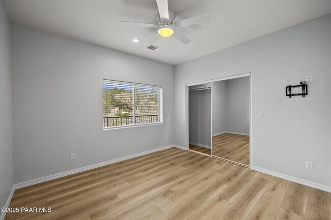 Building Photo - 1257 White Spar Rd