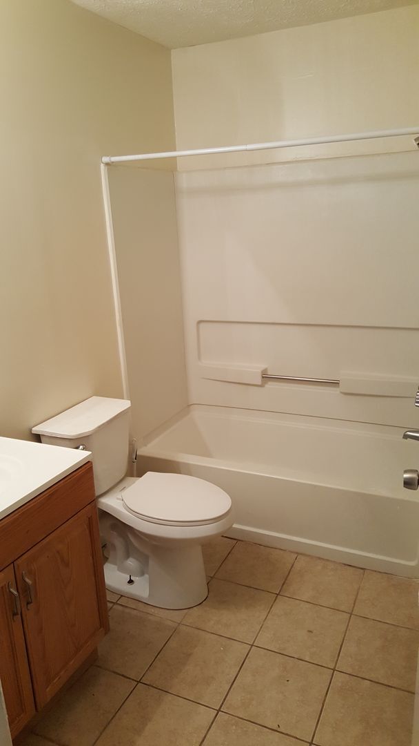 Building Photo - Cozy Home in Georgetown area