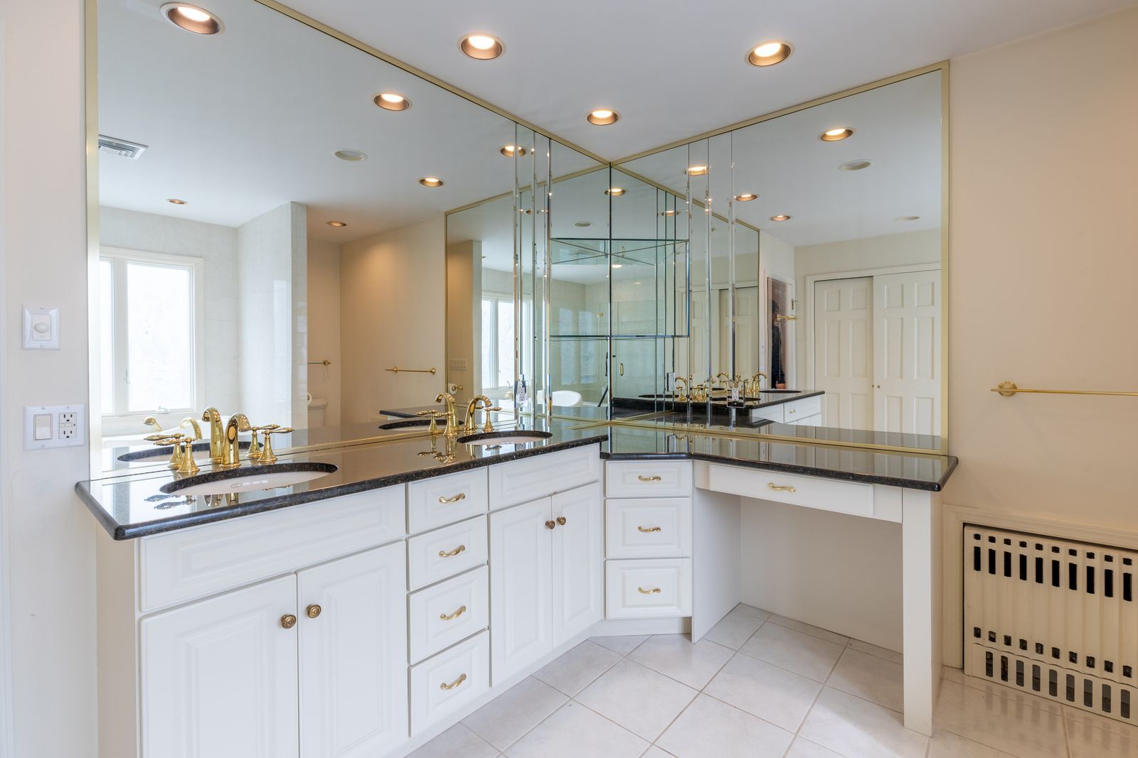 Building Photo - 42 Jefferson Ave