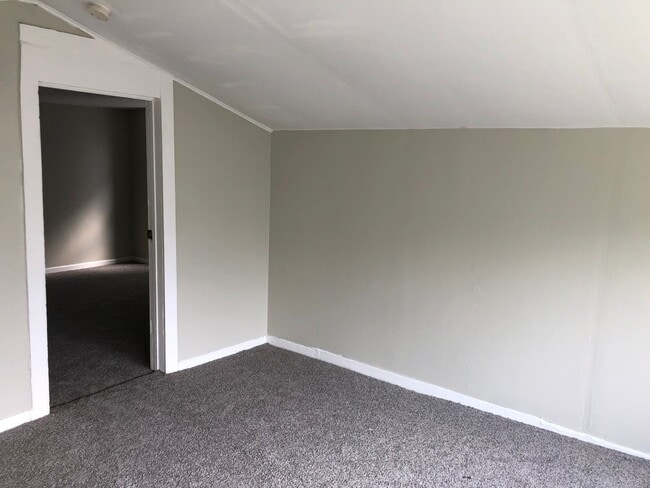 Building Photo - Convenient Showings — No Appointment Needed!