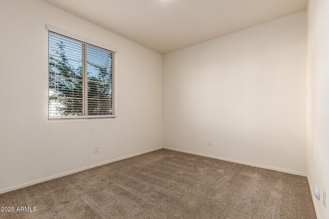 Building Photo - 7046 N 84th Dr
