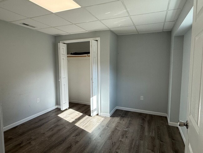 Building Photo - Private 3 bed 2bath house in North Johnson City! - Available NOW