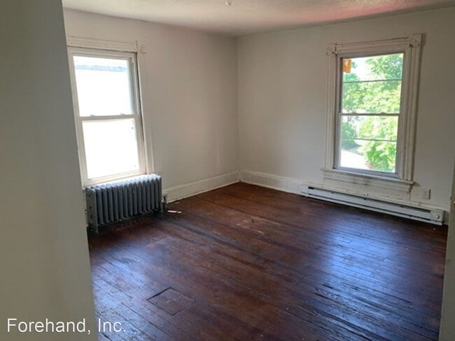 Building Photo - 1711 Floyd St