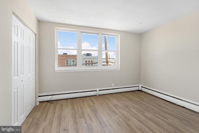 Building Photo - 2946 S 15th St