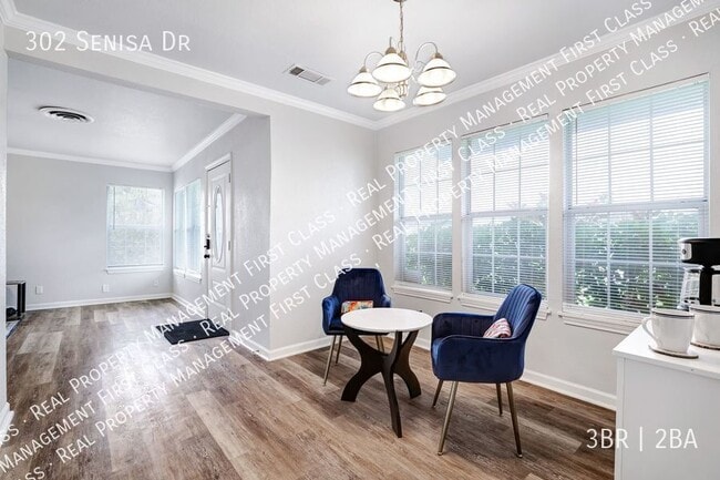 Building Photo - 302 Senisa Dr