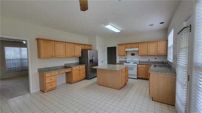 Building Photo - 5072 Raventhorpe Ct