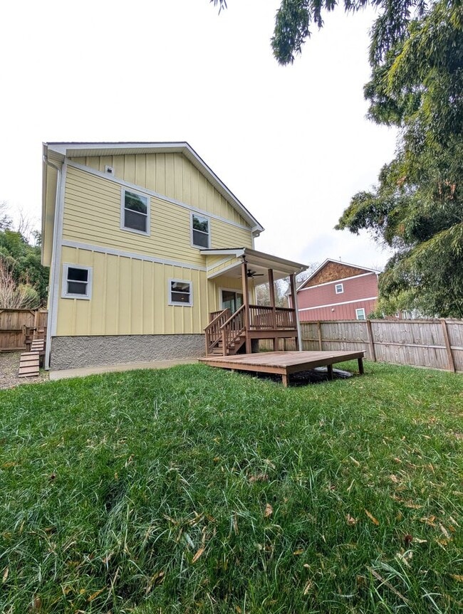 Building Photo - Long Term Rental -Oakley Area