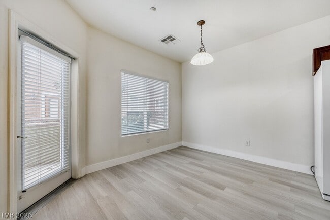 Building Photo - 10443 Alpine Edge Ave