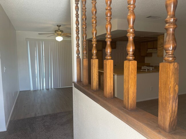 Building Photo - 0484