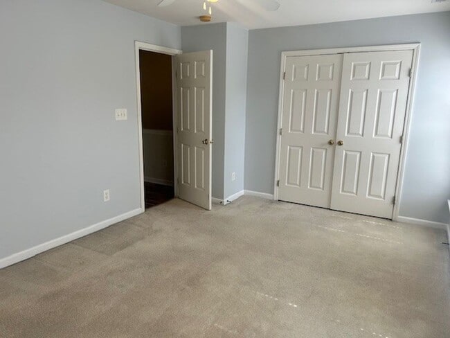 Building Photo - Townhome in Matthews