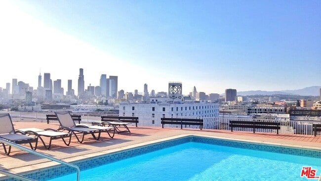 Building Photo - 1855 Industrial St