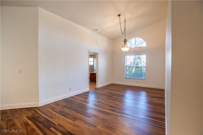 Building Photo - 9511 Cypress Dr N