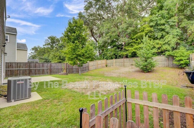 Building Photo - 9714 Seed St