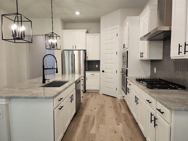 Building Photo - 17813 Clairess Ln