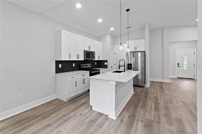 Building Photo - 12444 SW 76th Ln