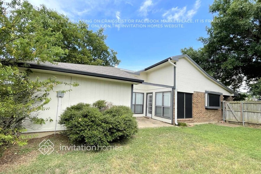 Building Photo - 603 Valley Spring Dr