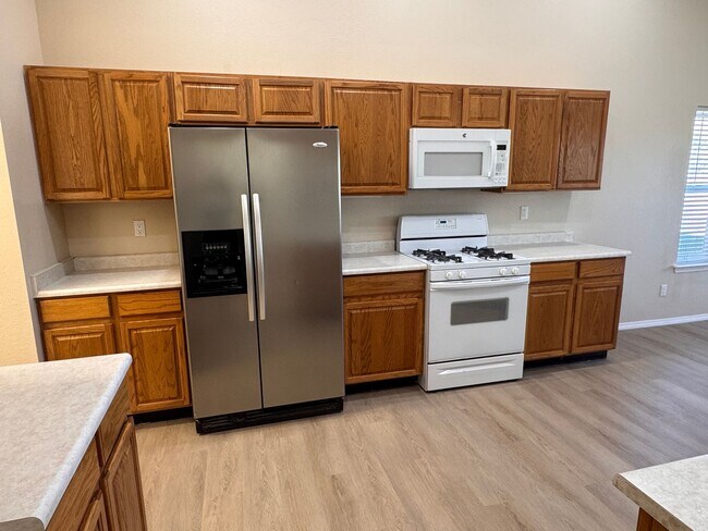 Building Photo - 3 Bedroom, 2 Bathroom Home in Tijeras, NM