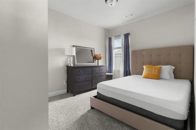 Building Photo - 711 Prairie Falcon Dr