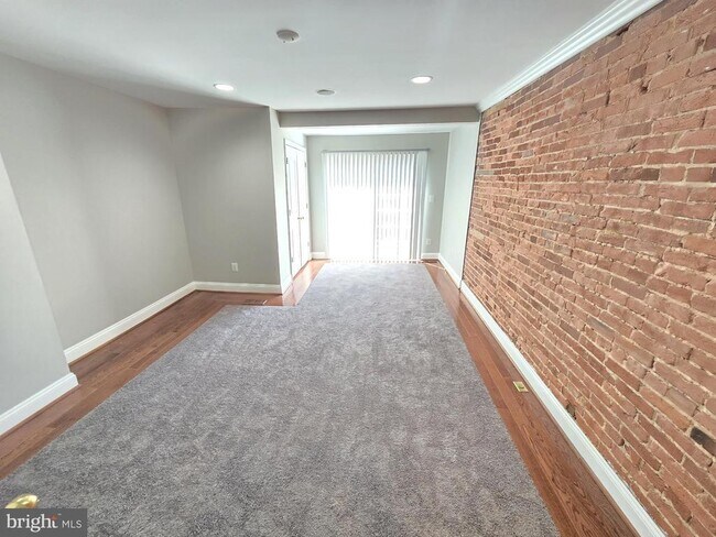 Building Photo - 112 N Luzerne Ave