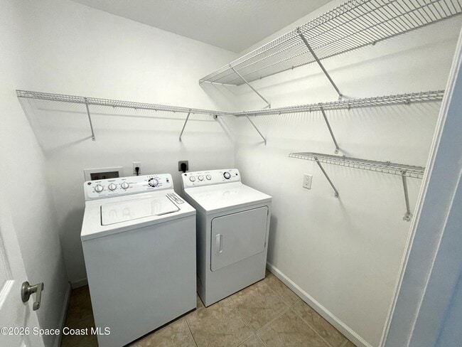 Building Photo - 2600 Revolution St