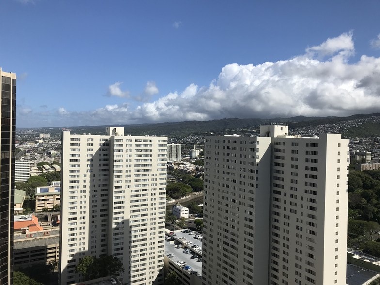 Views - 1255 Nuuanu Ave