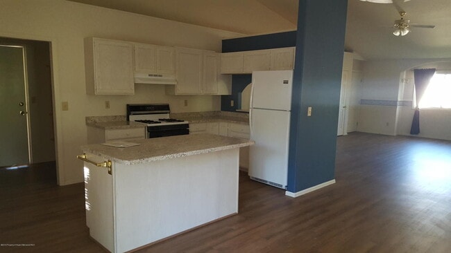 Building Photo - 267 Buckthorn Rd