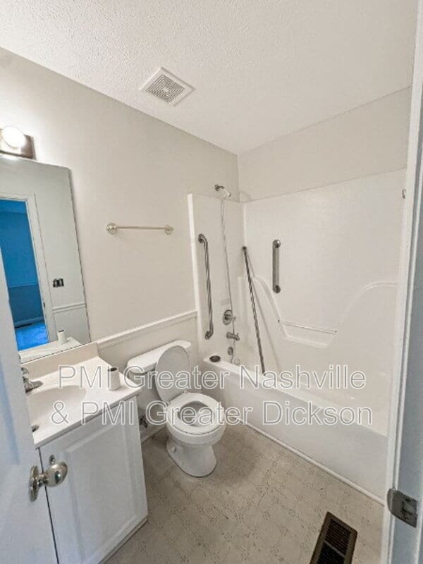 Building Photo - 130 Sherron Dr